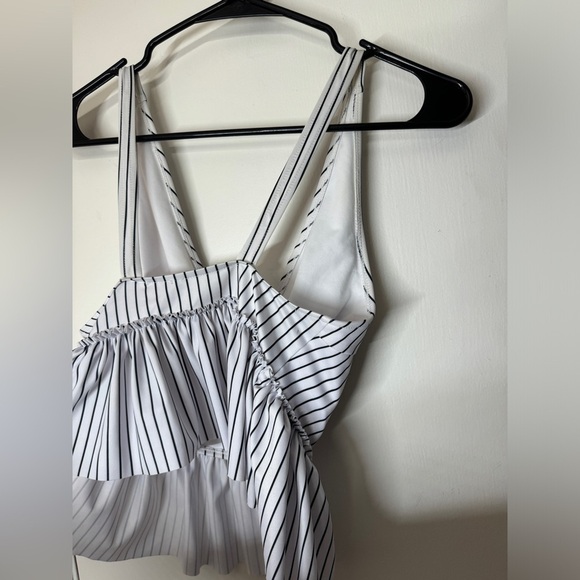 Kortni Jeane White Black Striped Peplum Bikini Swim Swimmers Top Size Small - Picture 9 of 12